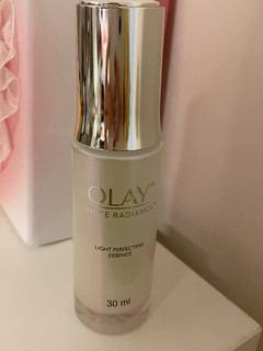 美白第一步Olay 小白瓶