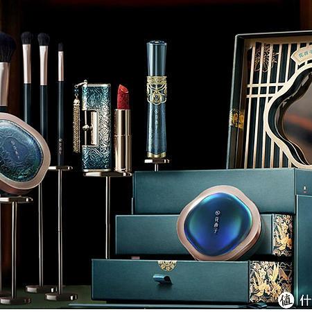 送女朋友什么礼物显得更用心不会出错？这10款礼物拿去送女友保准没错~