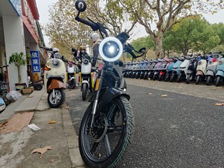 小牛SQI 跨骑电动车 改版升级后的试驾体验