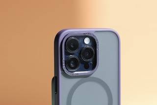 你的iphone14 Pro用的是磁吸壳吗？好用