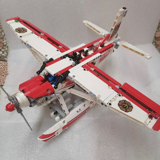 乐高 42040 消防滑翔机