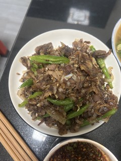 超美味的炝炒猪头肉来咯