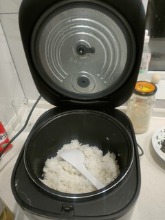 煮出来的米饭喷香，嘎嘎好吃！