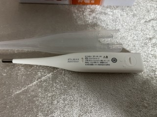 经济实用的腋下笔式温度计