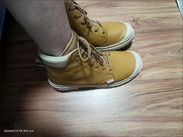 这么帅气的马丁靴来看看