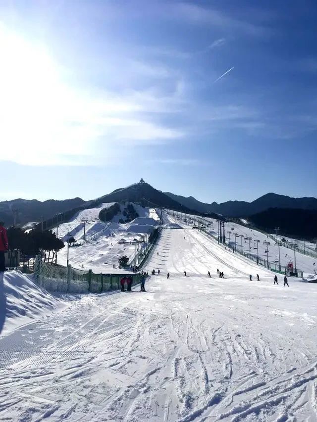 北京密云南山滑雪场图片