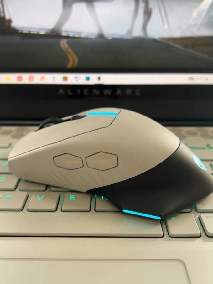 外星人aw610m鼠标怎么样 alienware外星人aw610m无线有线鼠标_什么