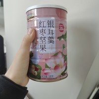 早餐来一碗银耳羹，营养又饱腹，也可以给孩子买来当早餐吃