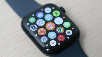 极客快开 篇一：​最后还是它，好价入的Apple Watch S8快速开箱简评 
