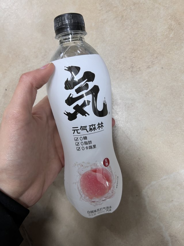 水蜜桃气泡水绝对是第一