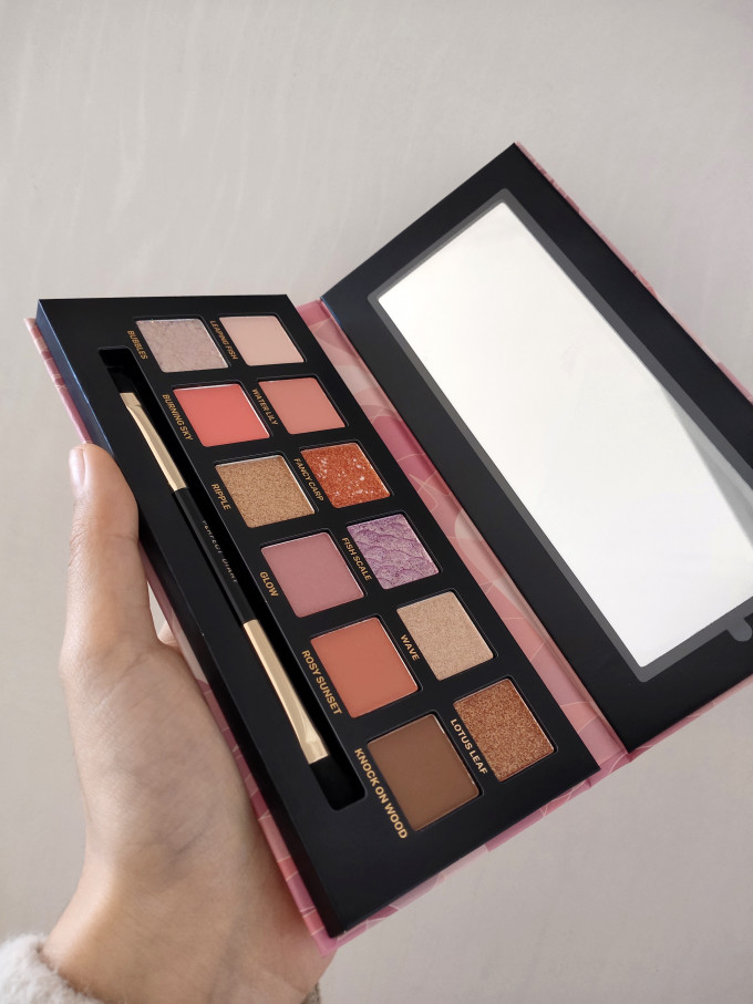 完美日记眼影怎么样好用吗 完美日记锦鲤眼影盘好美!_什么值得买