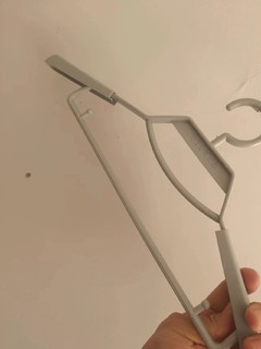 家里不可缺少的衣服架
