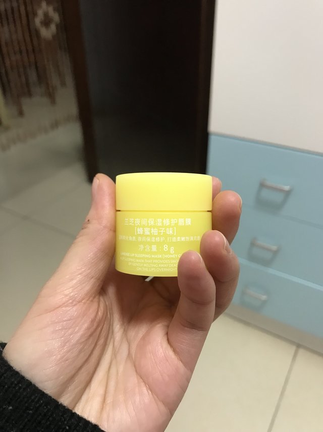 冬天都来了，赶紧用上唇膜吧