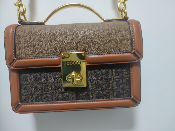 coogi女士单肩包怎么样 复古时髦百搭的包包_什么值得买
