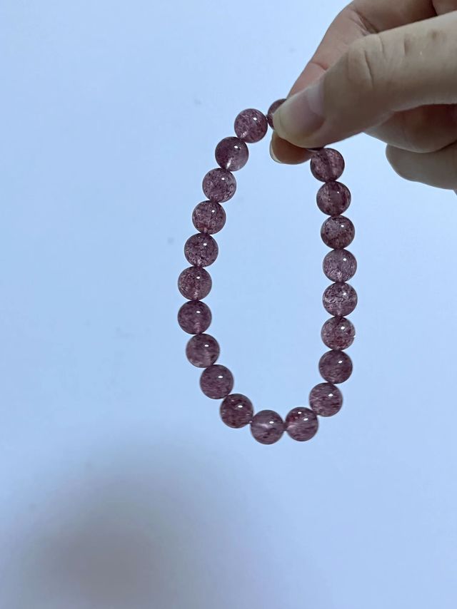 什么？女孩子都喜欢的草莓。。。