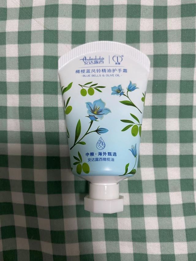 真的有被这个香味惊喜到的护手霜