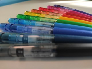 中性笔也可以五颜六色
