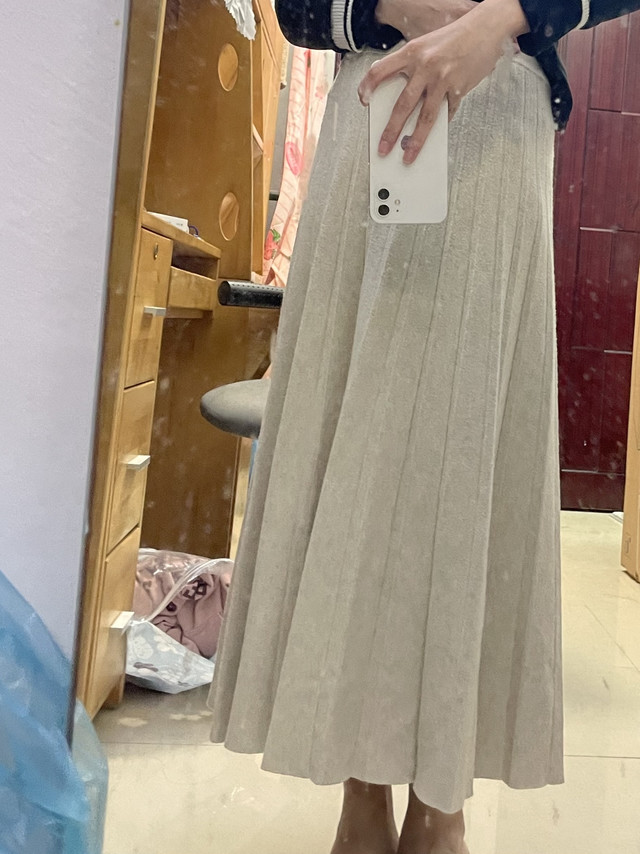 这条半身裙让你秒变温柔小姐姐