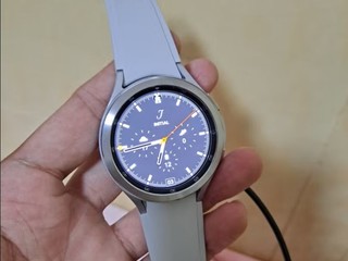三星Galaxy Watch4Classic智能手表