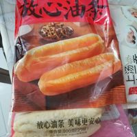 油条好吃,炸出来很酥脆可口,日期新鲜质量好