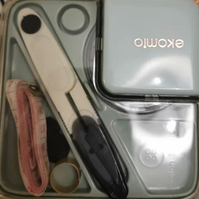 非常适合在办公室准备一个的针线盒