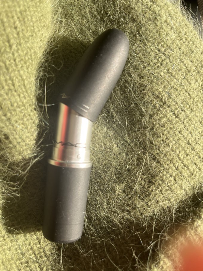 魅可口红怎么样好用吗 盲买翻车实录mac303胡萝卜色