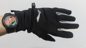 火丁的跑步配件 篇二十二：防风防水保暖可触屏——李宁冬季运动手套