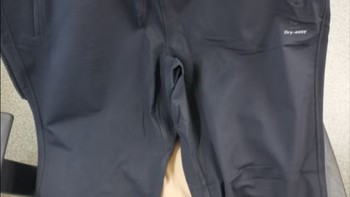 京东自己出品的运动保暖裤在质量上、价格上是有点竞争力啦