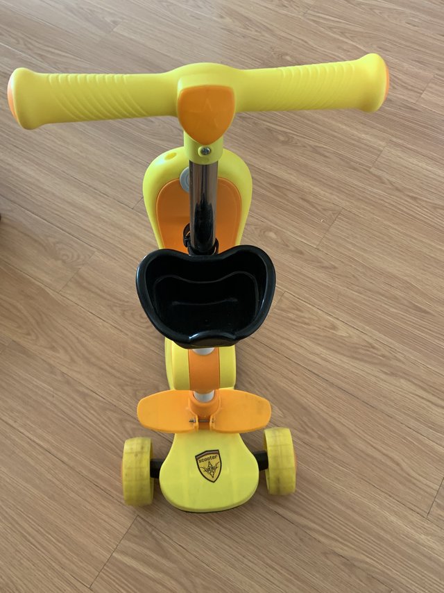 儿童滑板车，小朋友很喜欢