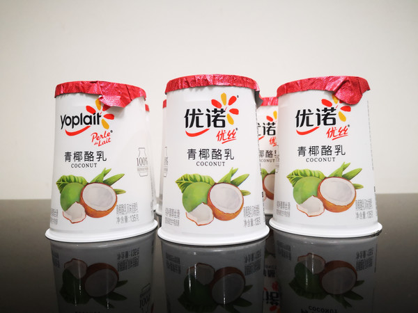 充满椰子香气的酸奶风味发酵乳