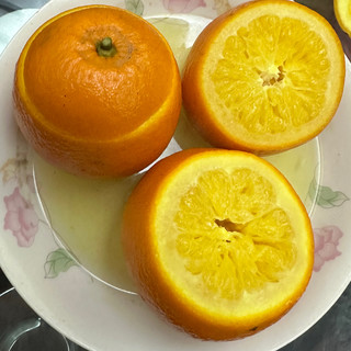 据说橙子🍊这样吃对喉咙好哦