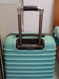外出便携的大容量高颜值行李箱