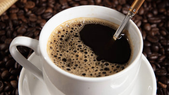 为什么很多人喜欢空腹喝黑咖啡？
