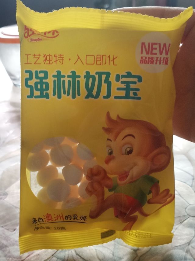 好吃不贵的童年的回忆膨化小零食强林奶包