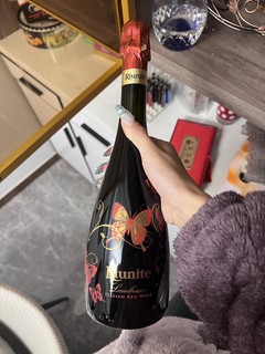 过年在家囤好酒系列之优尼特葡萄酒