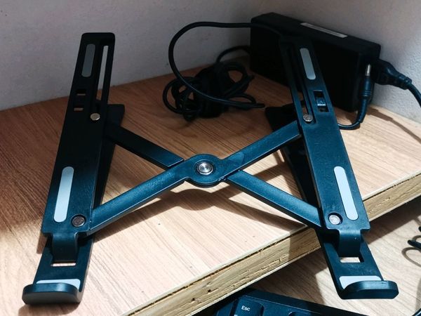 垃圾价的笔记本电脑支架