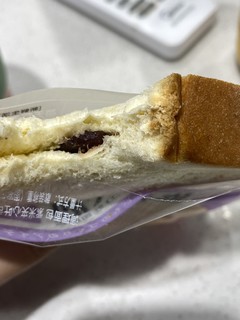 好吃的紫米夹心面包🥪