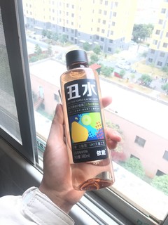 有趣的灵魂配好玩的快乐水