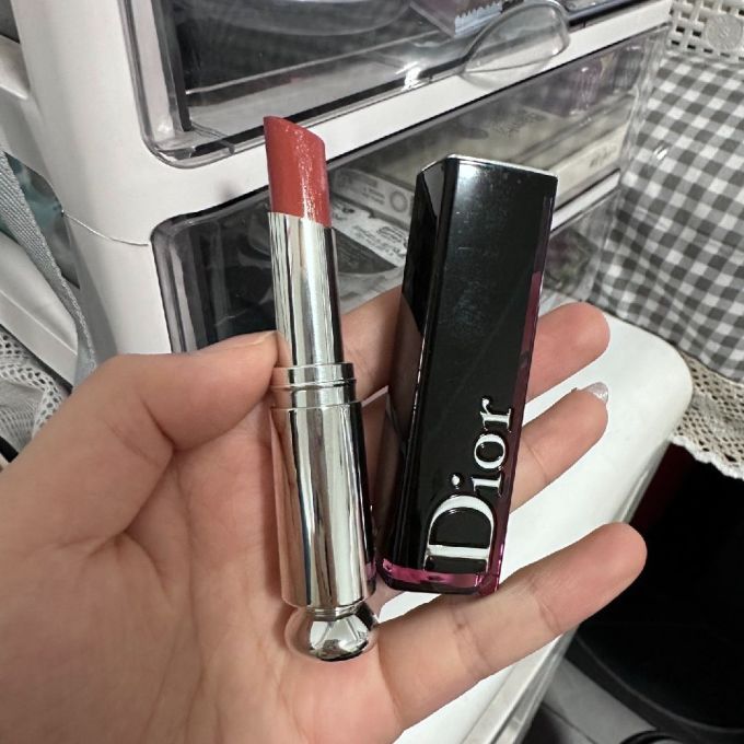 迪奥口红怎么样好用吗 温柔到犯规!dior524冲!_什么值得买