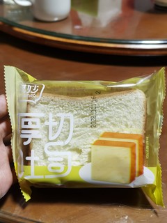 牛奶般绵密的早餐面包