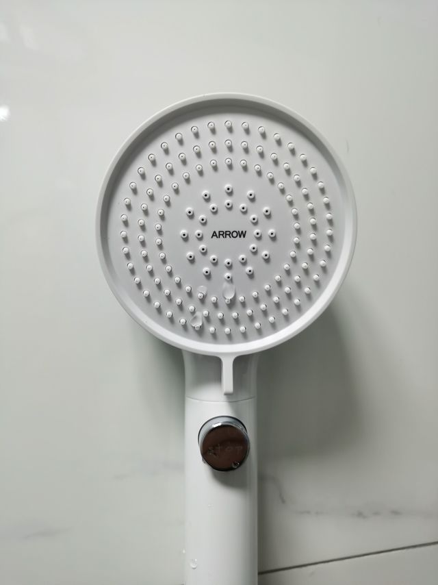 差价10倍多，超值花洒把高端干懵了