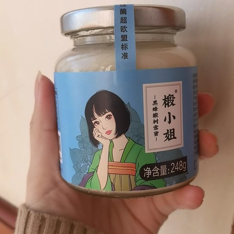 为什么推荐椴小姐黑蜂椴树雪蜜