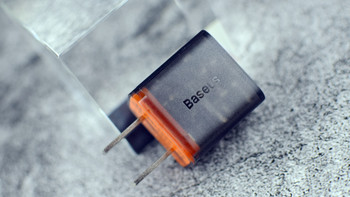 倍思小酷琥珀橙PD20W氮化镓快充套装：充电器也可以这么小而美