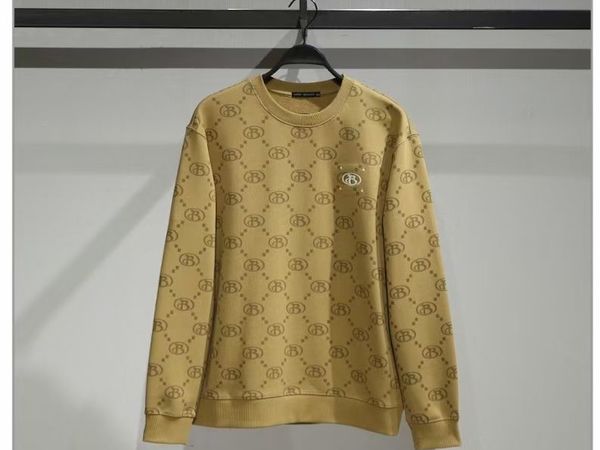 双旦购买的太平鸟卫衣也收到了