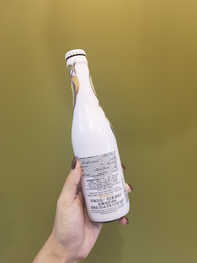 桃子味啤酒有一种夏日的喘息感激情又性感