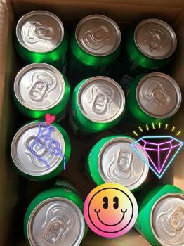 这款喜力啤酒是荷兰原装进口的啤酒，酒花香