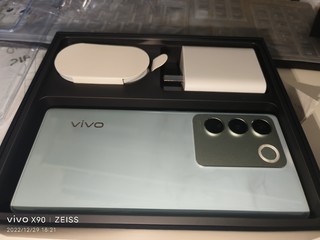 抢首发的vivo s16