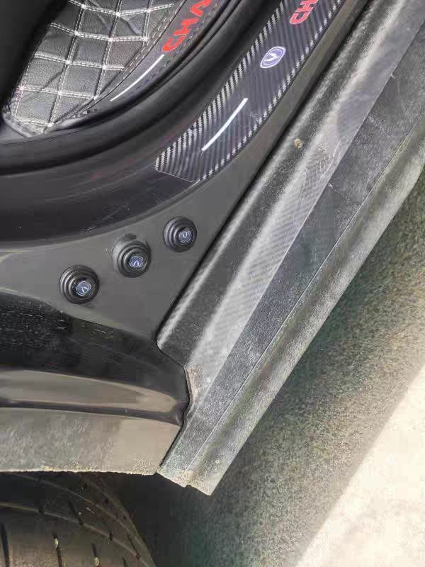 好用的很的减震器，防止车门关很大声