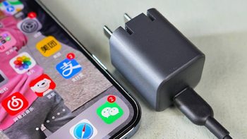 iPhone充电难题的最佳选项：安克安芯充Pro30W充电器套装
