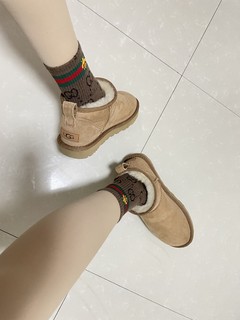 买不起UGG我就去拼个UGG